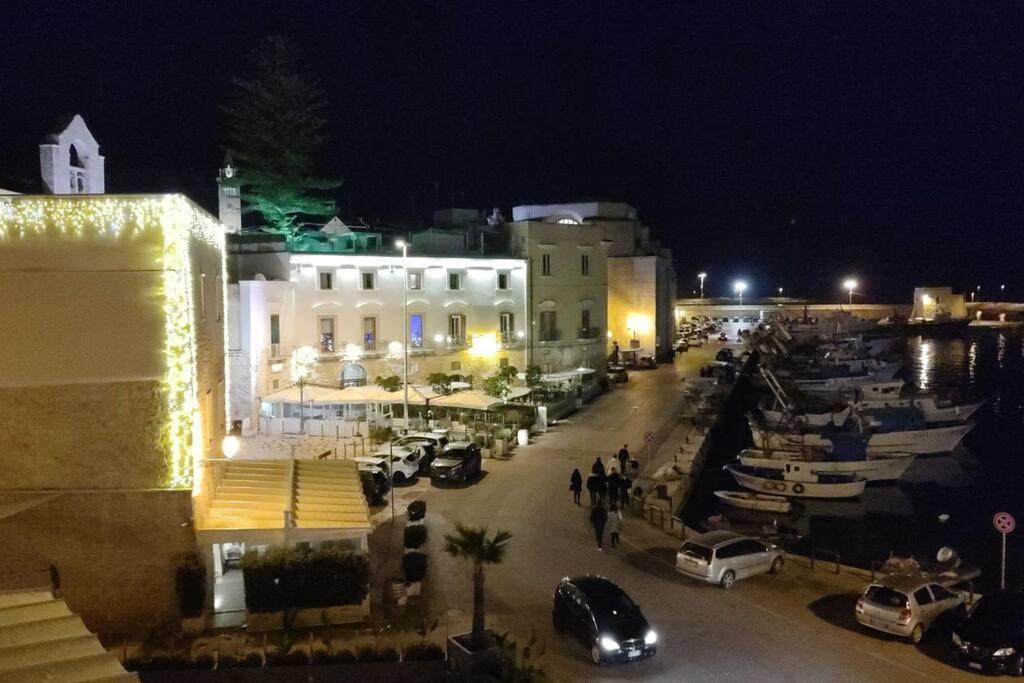 Apartamento Emozioni Dal Porto Trani Exterior foto